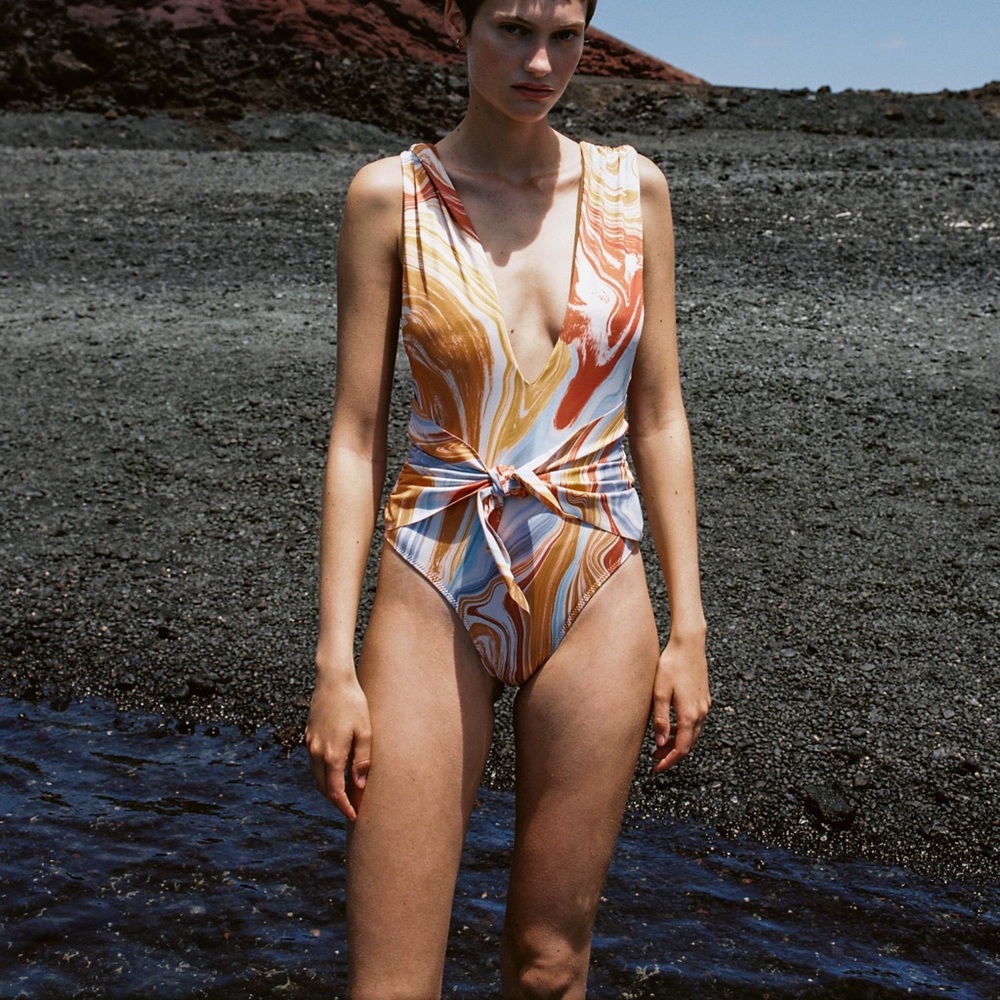 Zara MARBLED PRINTED SWIMSUIT - Picture 5 of 5